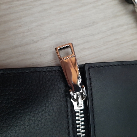 Modalu England black wristlet - Picture 4 of 5